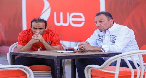 عبدالحفيظ يظهر للمرة الأولي في الأهلي منذ رحيله عن منصبه